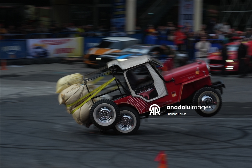 В Колумбии прошла выставка «Motor Car Movement Show»