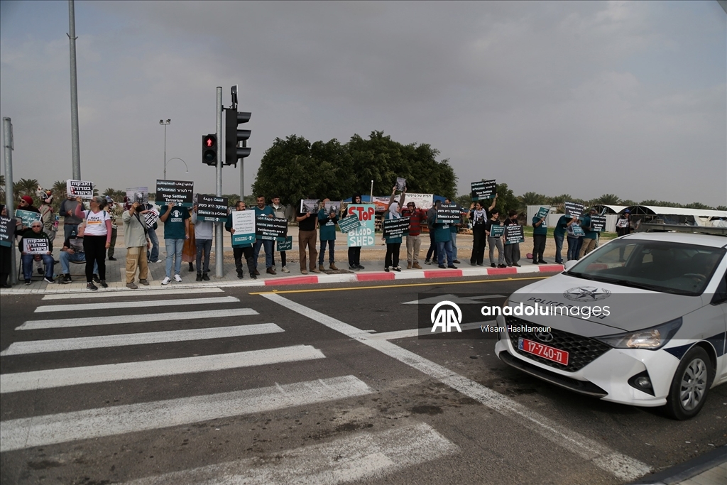 İsrail'in Filistinlilere yönelik ihlalleri Batı Şeria'da protesto edildi