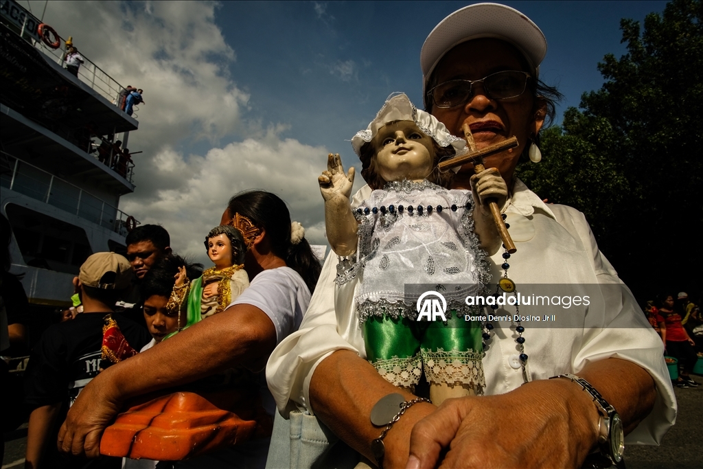 Filipinler'de "Dinagyang Festivali" renkli görüntülere sahne oldu