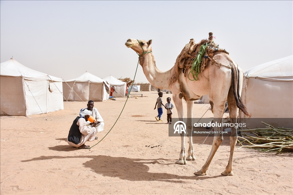 Sudan’daki El-Affad Mülteci Kampı, acılarını yüklenip yerinden edilen binlerce kişiyi barındırıyor