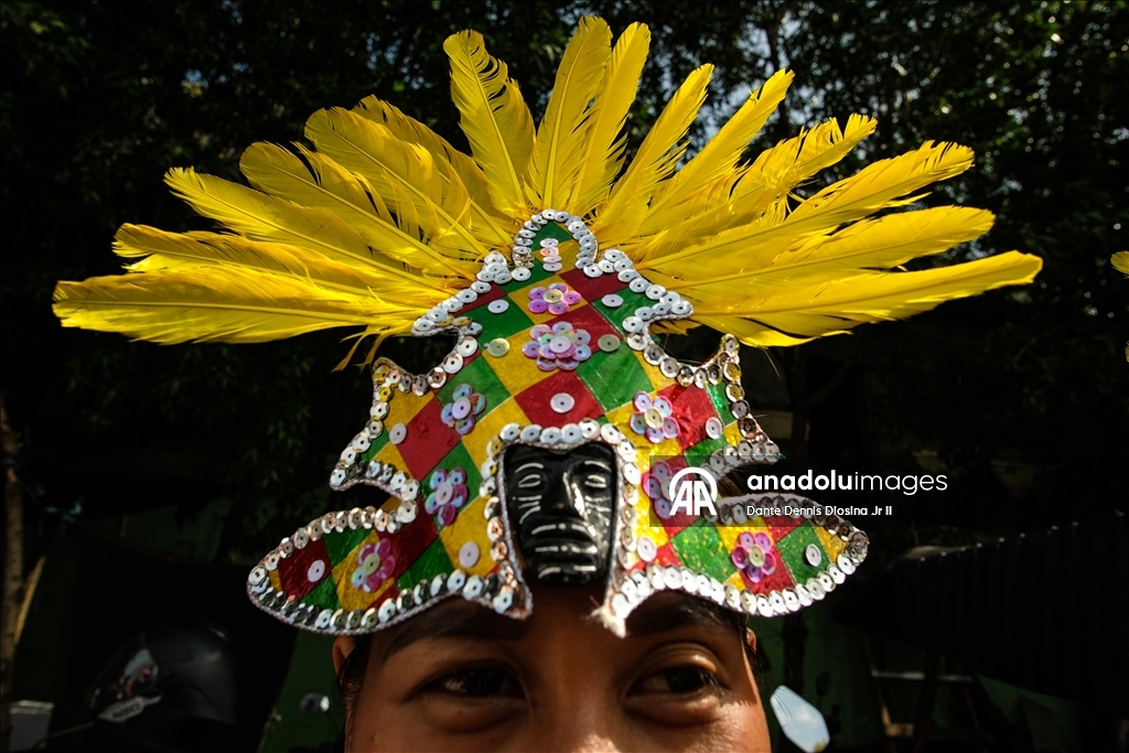 Filipinler'de "Dinagyang Festivali" renkli görüntülere sahne oldu