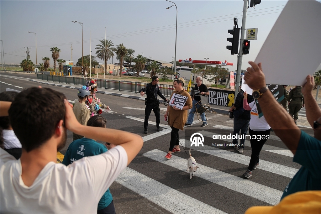 İsrail'in Filistinlilere yönelik ihlalleri Batı Şeria'da protesto edildi