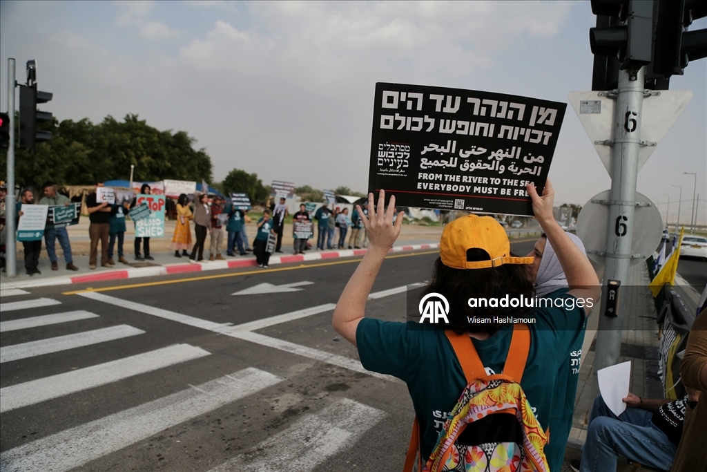 İsrail'in Filistinlilere yönelik ihlalleri Batı Şeria'da protesto edildi