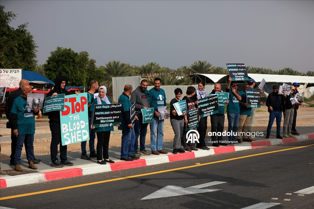 İsrail'in Filistinlilere yönelik ihlalleri Batı Şeria'da protesto edildi