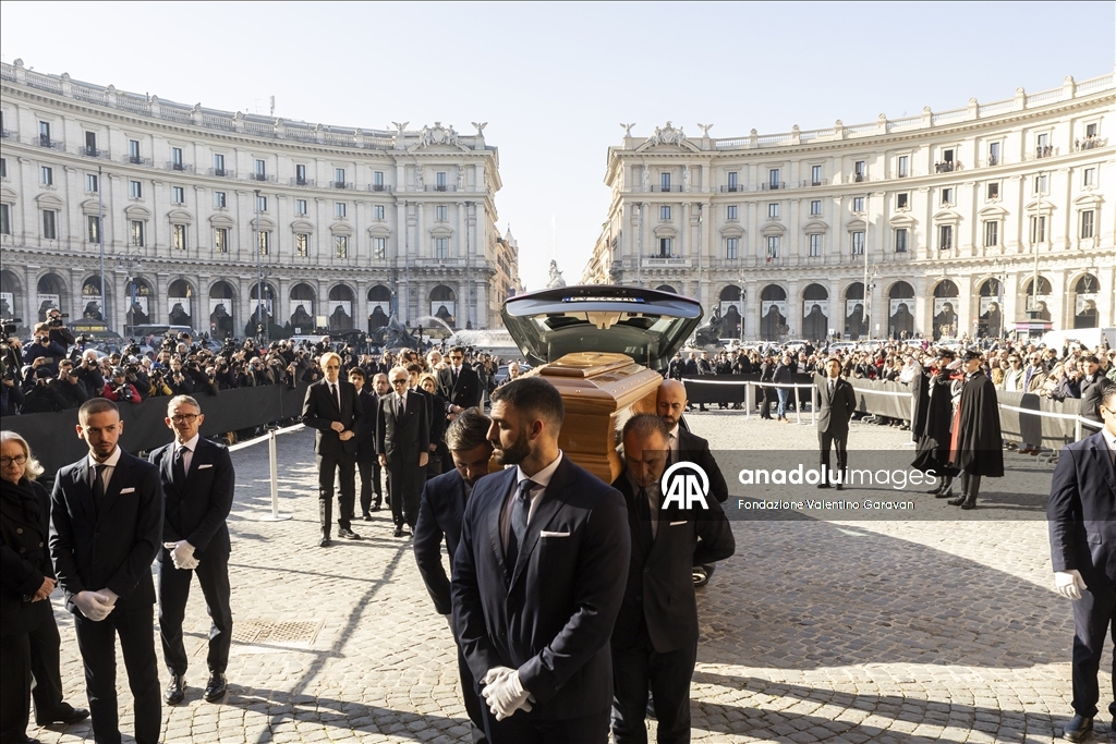 Fashion world bids farewell to legendary designer Valentino in Rome