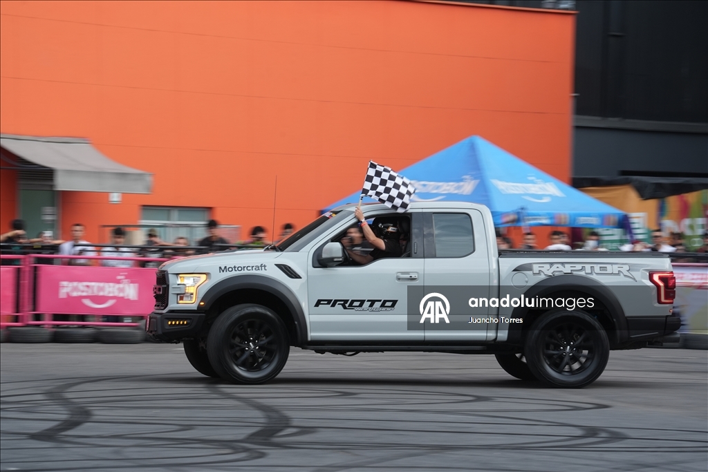 В Колумбии прошла выставка «Motor Car Movement Show»