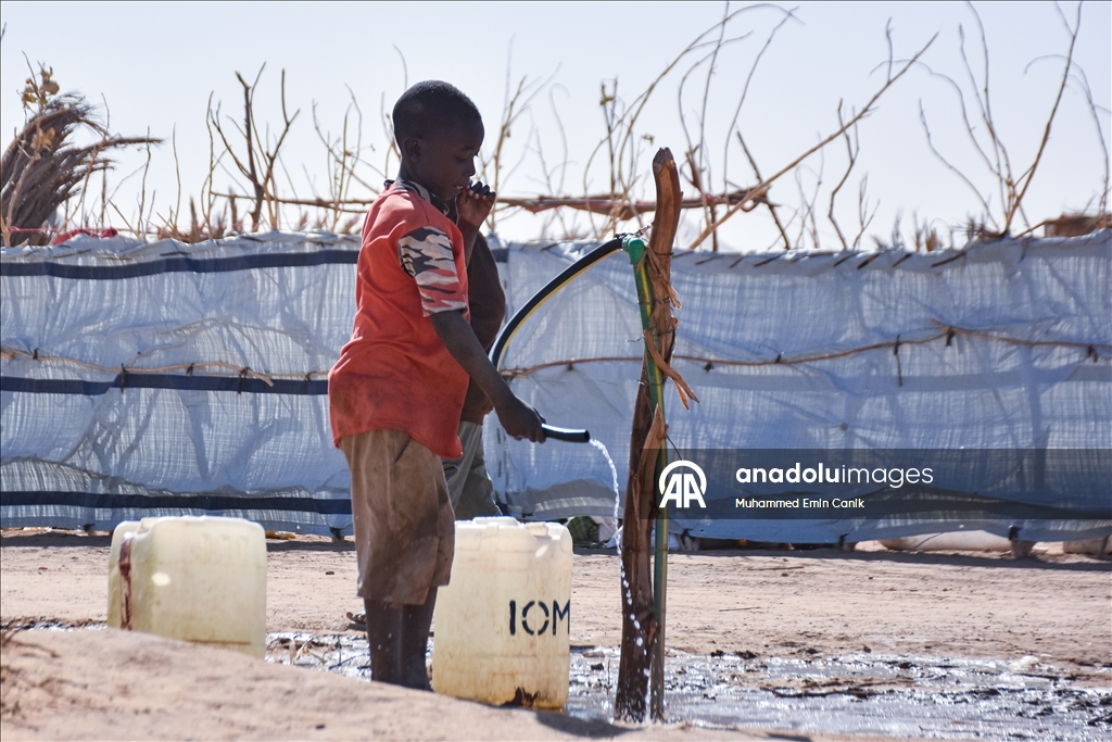 Sudan’daki El-Affad Mülteci Kampı, acılarını yüklenip yerinden edilen binlerce kişiyi barındırıyor