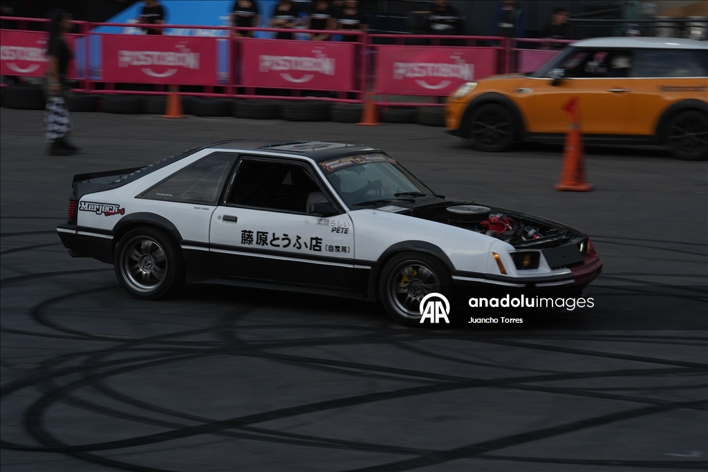 В Колумбии прошла выставка «Motor Car Movement Show»