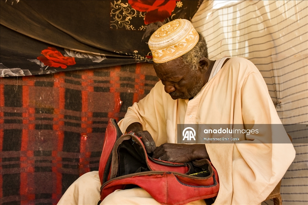 Sudan’daki El-Affad Mülteci Kampı, acılarını yüklenip yerinden edilen binlerce kişiyi barındırıyor