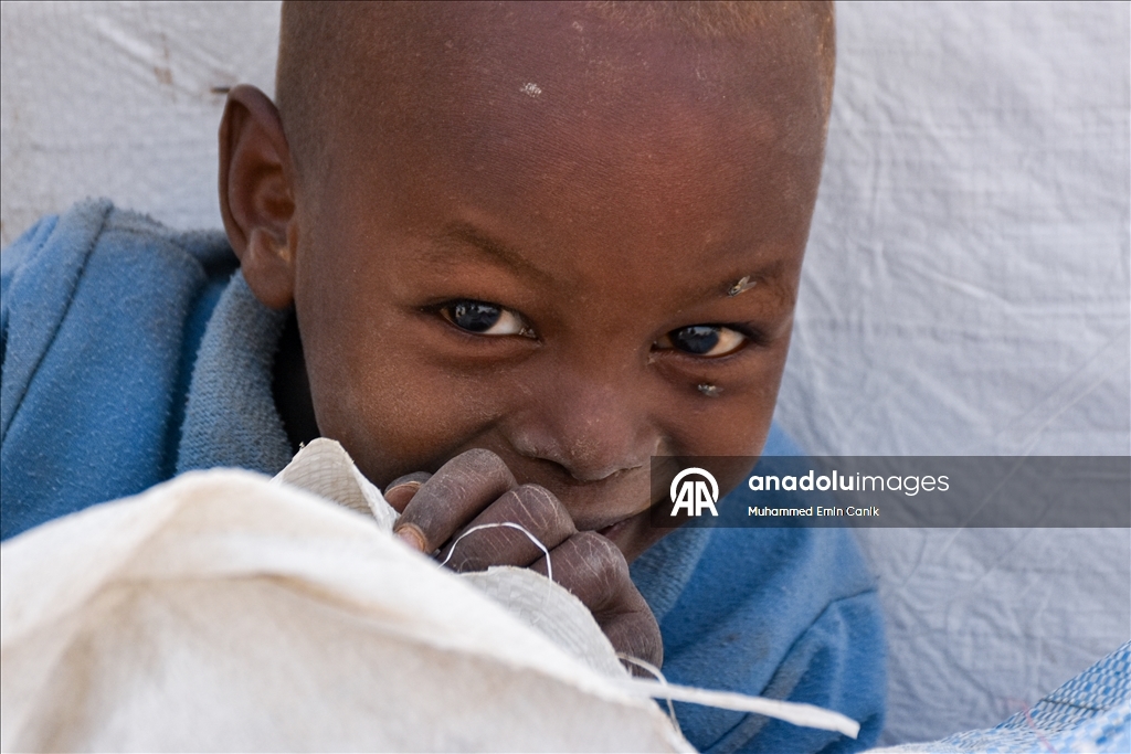 Sudan’daki El-Affad Mülteci Kampı, acılarını yüklenip yerinden edilen binlerce kişiyi barındırıyor