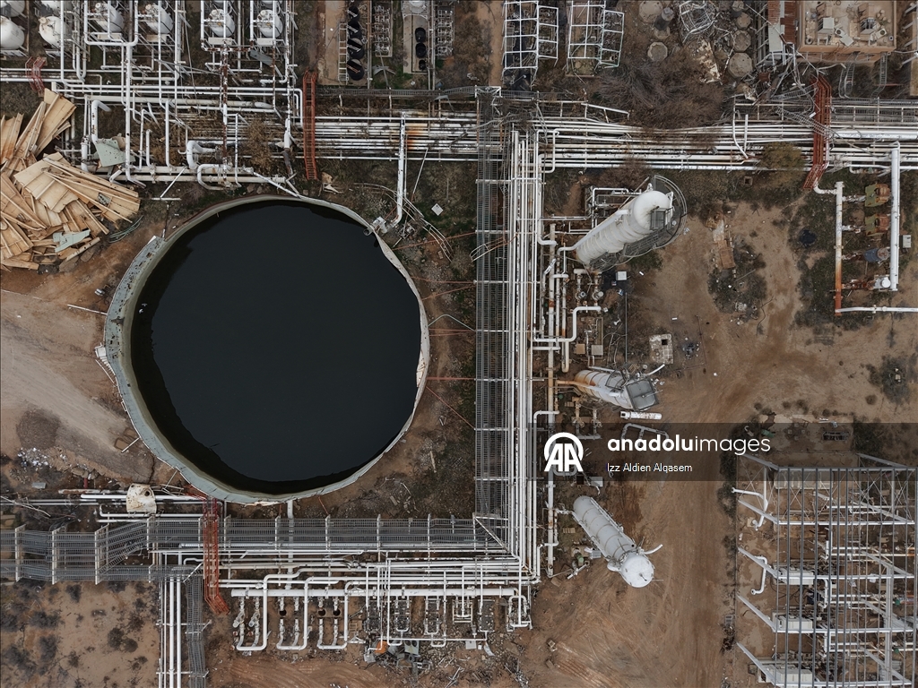 Дрон запечатлел крупнейшее нефтяное месторождение Сирии