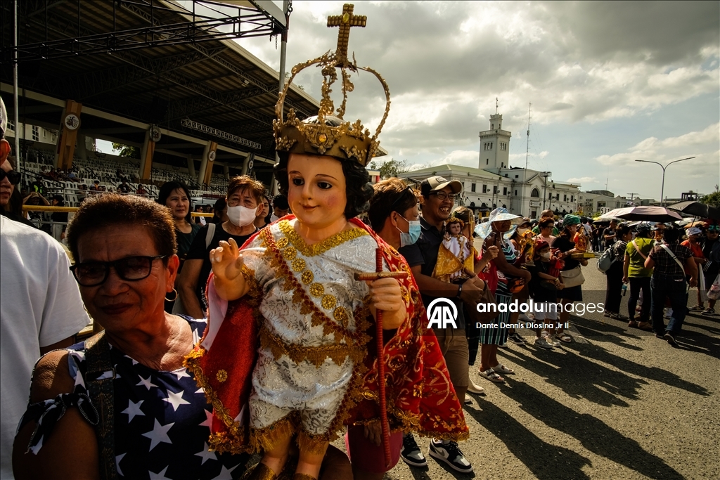 Filipinler'de "Dinagyang Festivali" renkli görüntülere sahne oldu