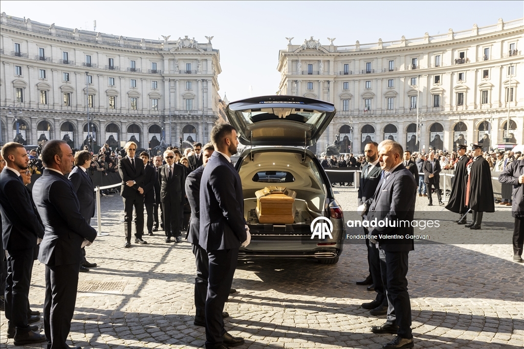 Fashion world bids farewell to legendary designer Valentino in Rome