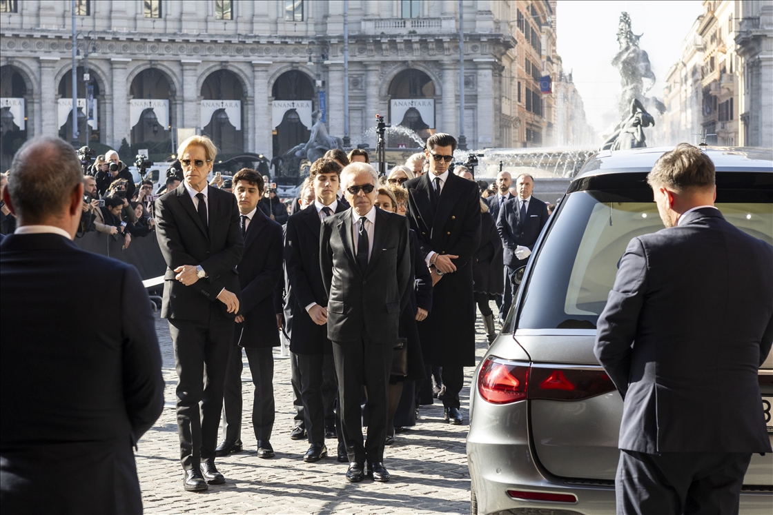 Fashion world bids farewell to legendary designer Valentino in Rome