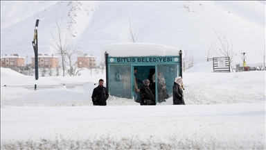 Bitlis'te ekimden bu yana toplamda 4 metreyi aşacak kadar kar yağdı