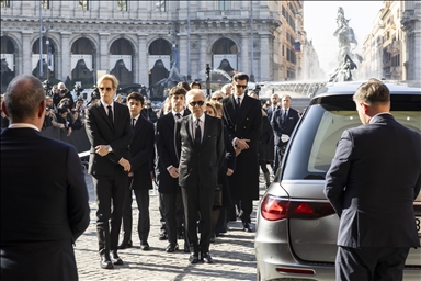 Fashion world bids farewell to legendary designer Valentino in Rome