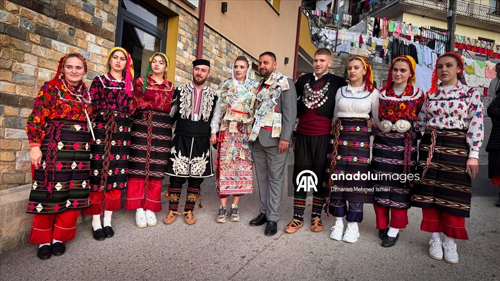 Bulgaristan'ın Müslüman Ribnovo köyünde binlerce yıllık "Gelina" düğün geleneği sürdürülüyor