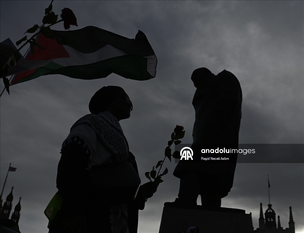 Londra’da Filistin için “Soykırım Anma Nöbeti”