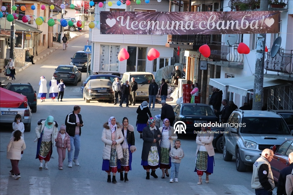 Bulgaristan'ın Müslüman Ribnovo köyünde binlerce yıllık "Gelina" düğün geleneği sürdürülüyor