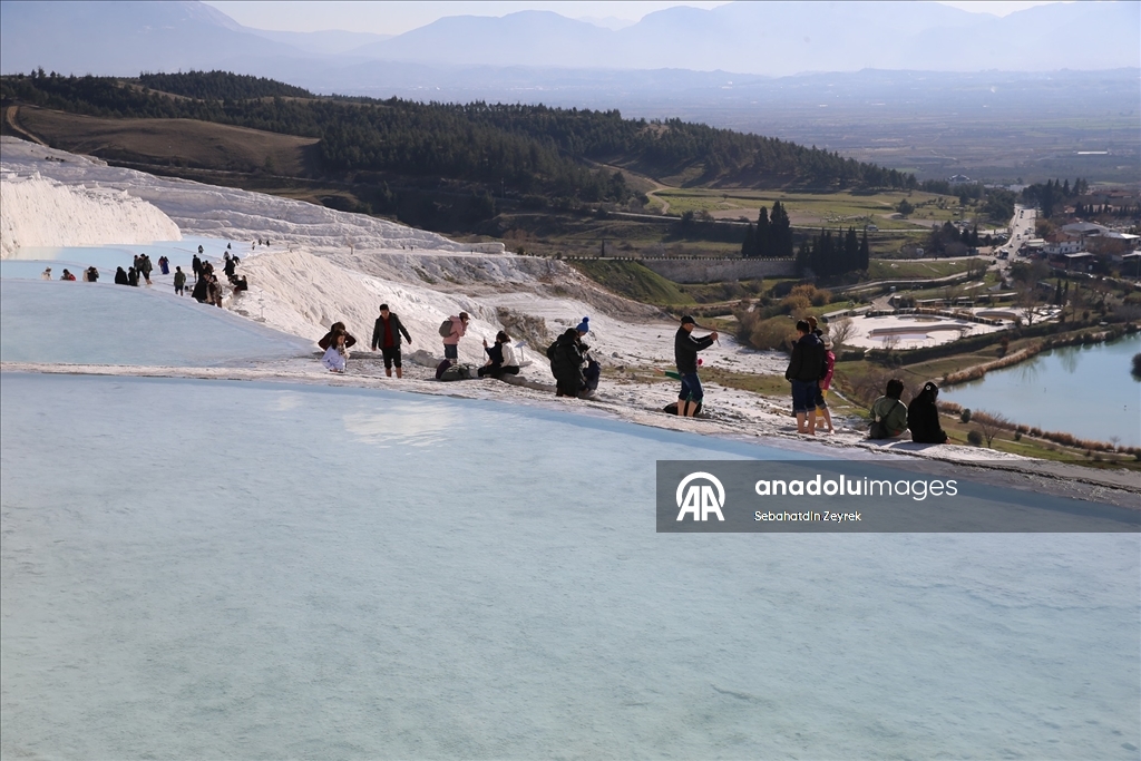 Çinli turistlerin gözdesi Pamukkale'de vize muafiyeti memnuniyeti