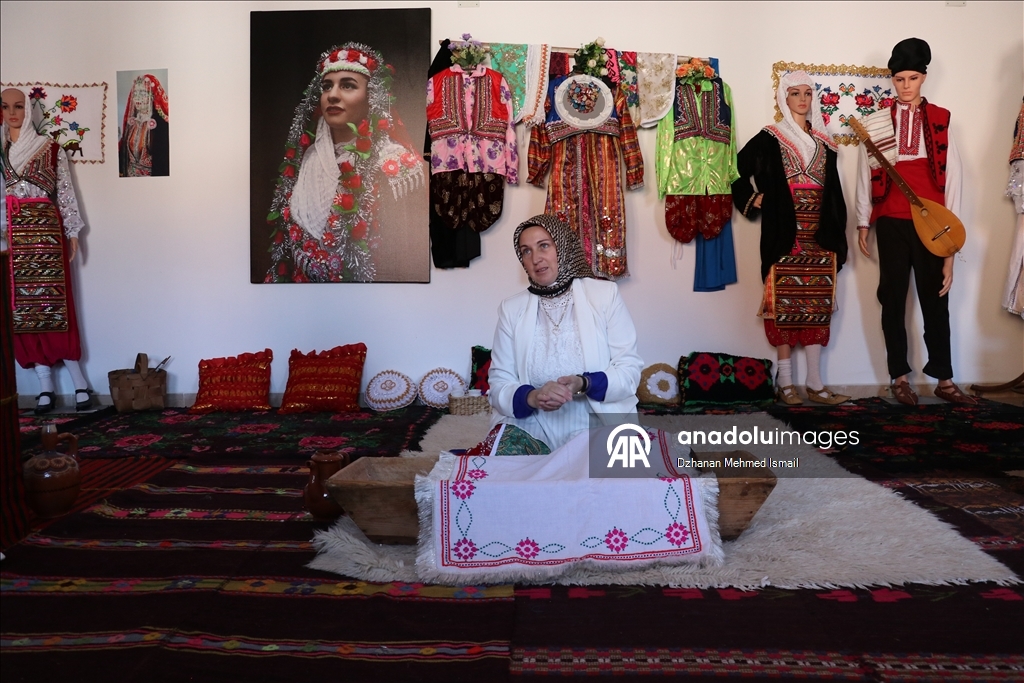 Bulgaristan'ın Müslüman Ribnovo köyünde binlerce yıllık "Gelina" düğün geleneği sürdürülüyor