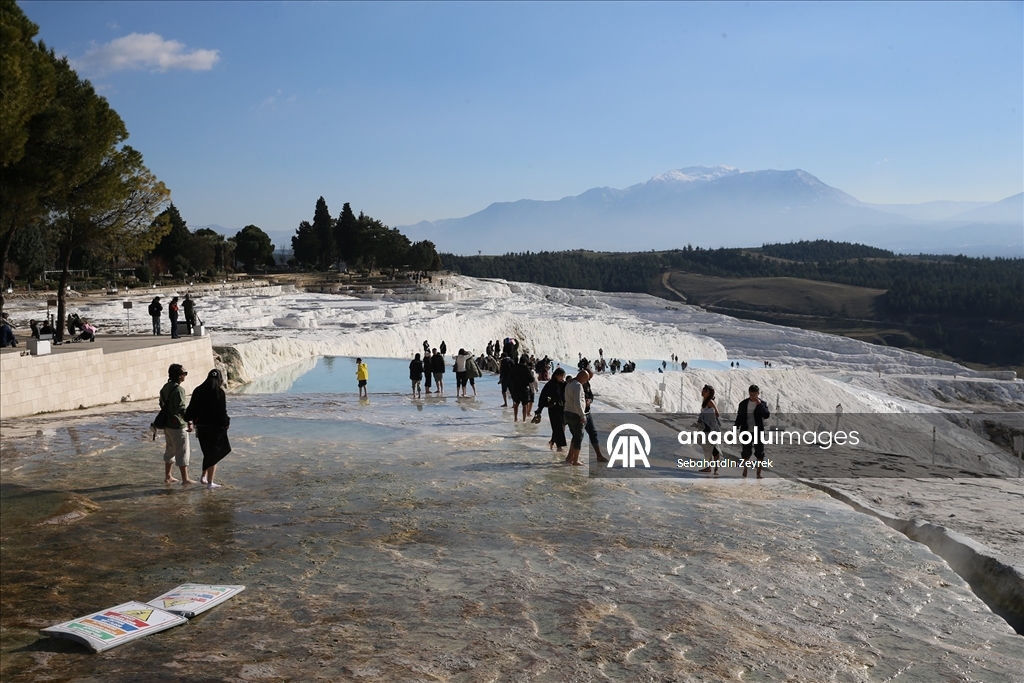 Çinli turistlerin gözdesi Pamukkale'de vize muafiyeti memnuniyeti