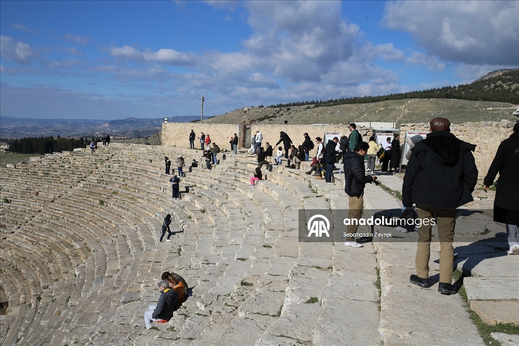 Çinli turistlerin gözdesi Pamukkale'de vize muafiyeti memnuniyeti