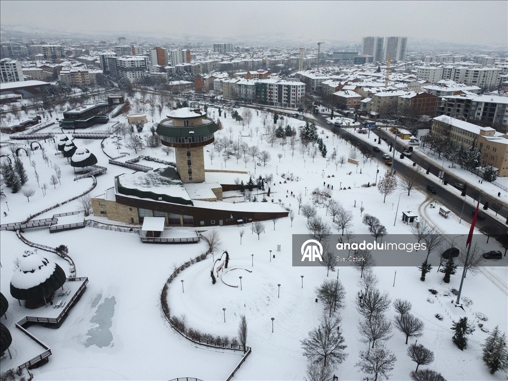 Karla kaplı Elazığ dronla görüntülendi
