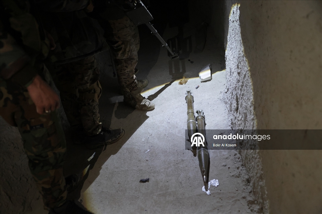 Terör örgütü YPG, Suriye'nin Fırat kıyısındaki beldenin altına kilometrelerce tünel kazdı