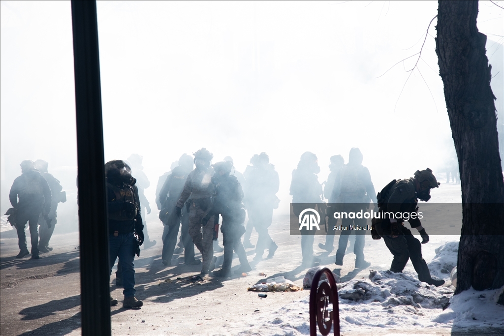 ABD’nin Minneapolis kentinde federal ajan ateşi sonrası protestolar