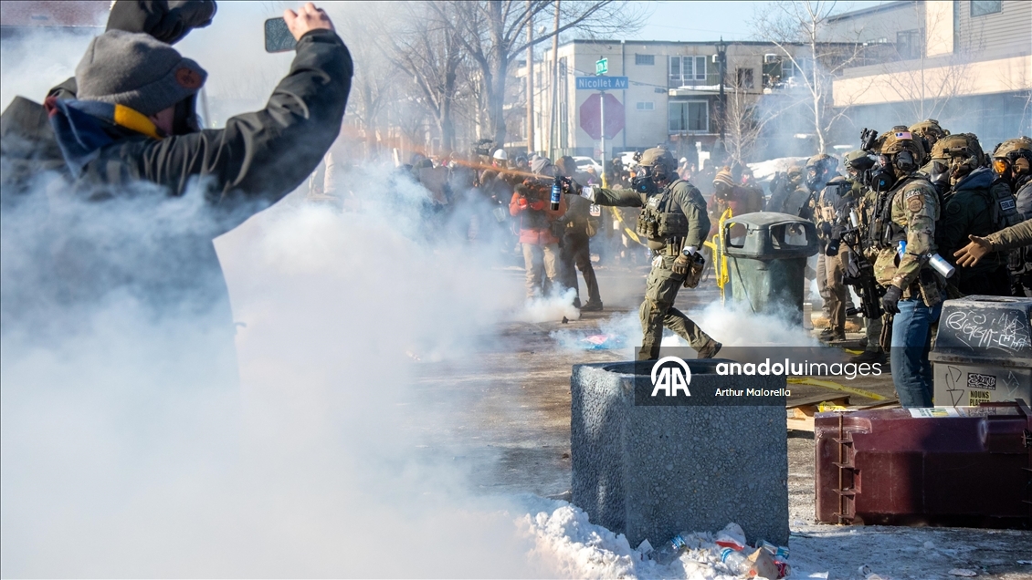 ABD’nin Minneapolis kentinde federal ajan ateşi sonrası protestolar