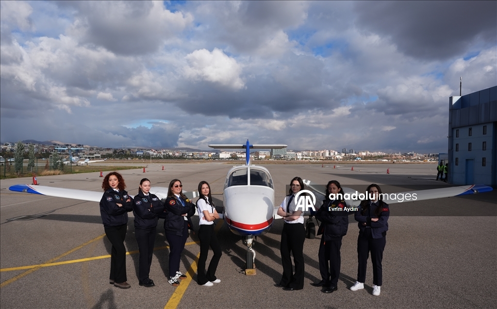 "Mektepli" kadın pilotlar THK Üniversitesinde yetişiyor 8