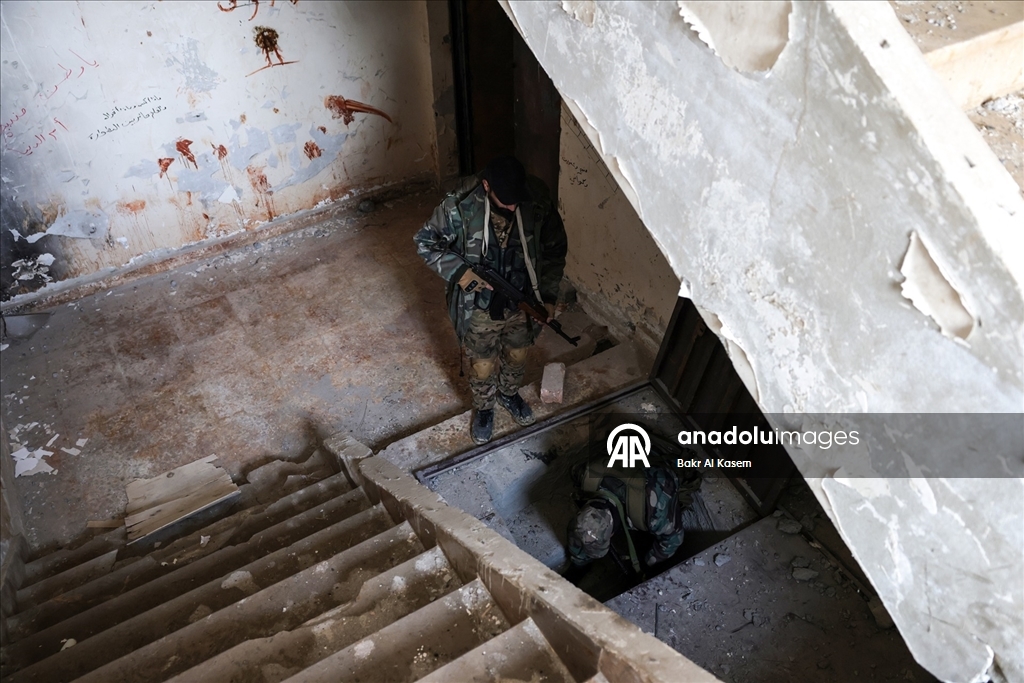 Terör örgütü YPG, Suriye'nin Fırat kıyısındaki beldenin altına kilometrelerce tünel kazdı