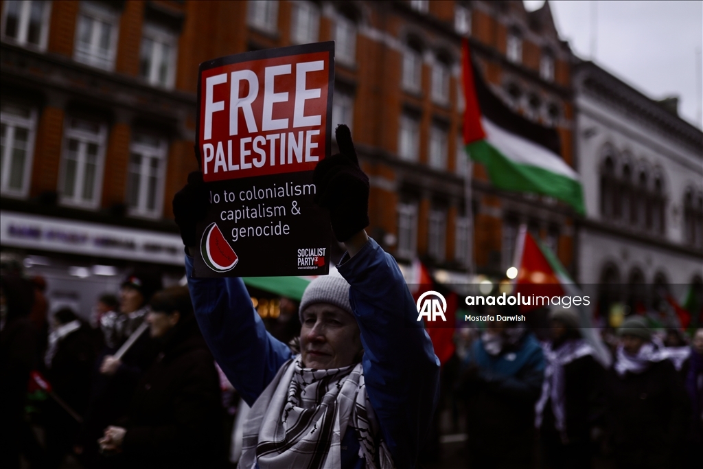 أيرلنديون في دبلن يحتجون على انتهاكات إسرائيل في غزة