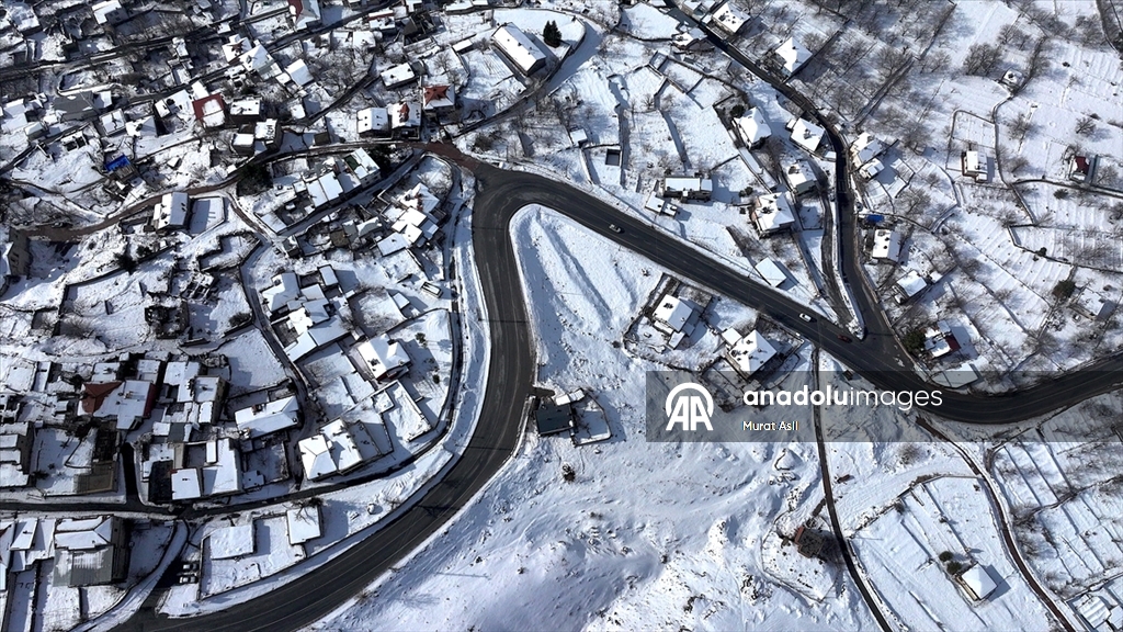 Kayseri'nin kar altında kalan tarihi ve doğal güzellikleri dronla görüntülendi