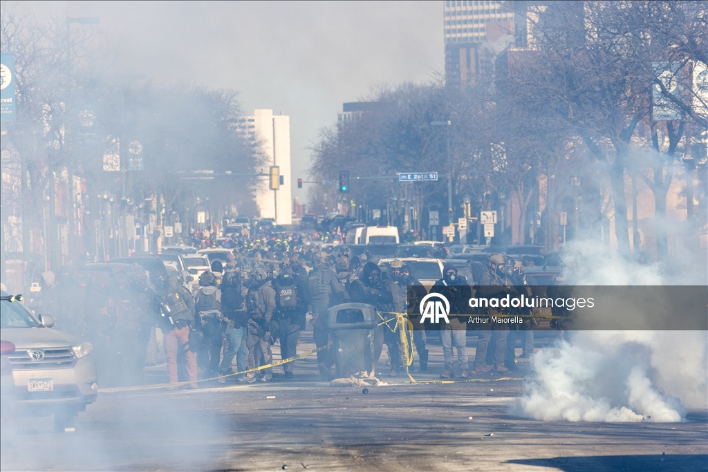 ABD’nin Minneapolis kentinde federal ajan ateşi sonrası protestolar
