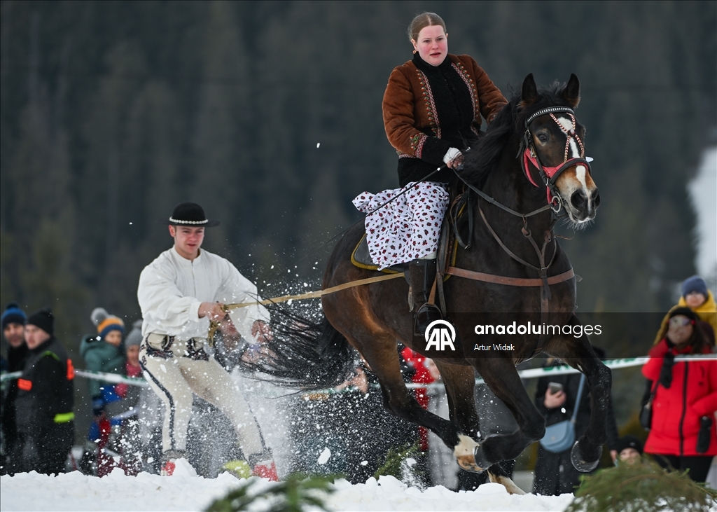 Polonya’da Kış Festivali: Podhale yaylacı kültürü karlar üzerinde yaşatılıyor