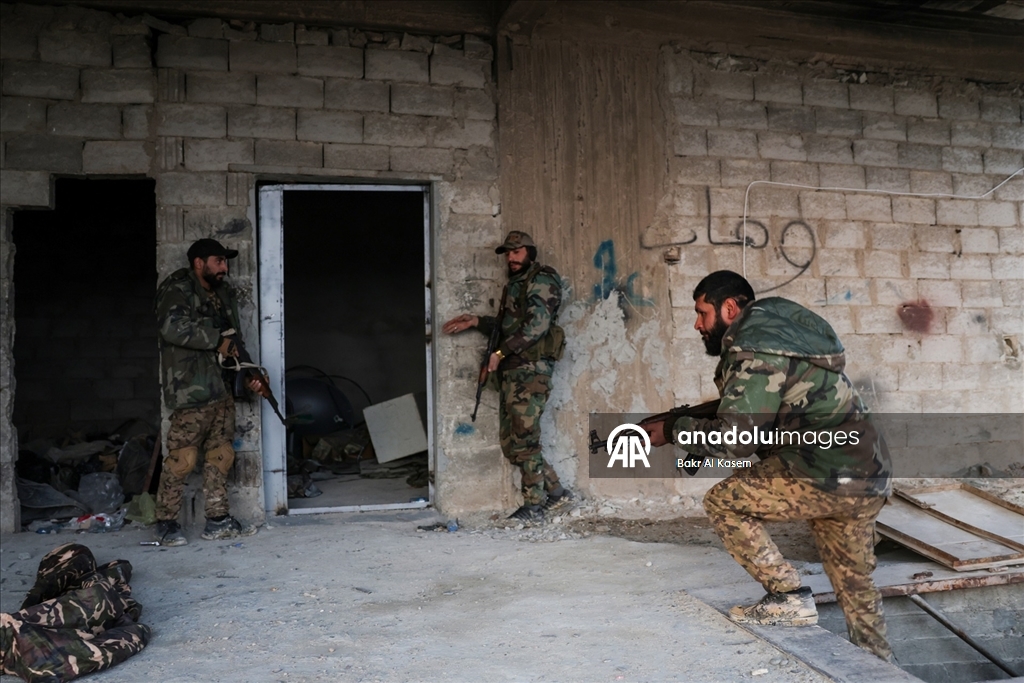 Terör örgütü YPG, Suriye'nin Fırat kıyısındaki beldenin altına kilometrelerce tünel kazdı