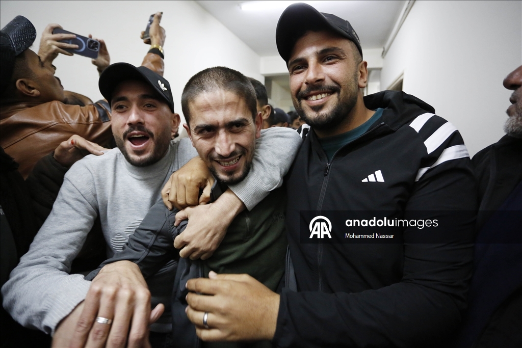 İsrail'in serbest bıraktığı bir grup Filistinli Gazze'ye ulaştı