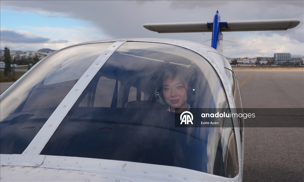 "Mektepli" kadın pilotlar THK Üniversitesinde yetişiyor 17