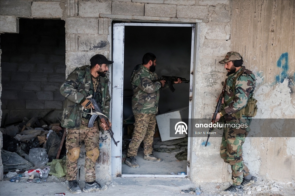 Terör örgütü YPG, Suriye'nin Fırat kıyısındaki beldenin altına kilometrelerce tünel kazdı