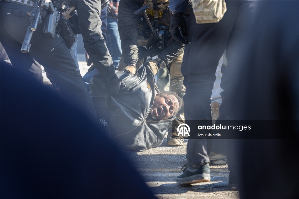 ABD’nin Minneapolis kentinde federal ajan ateşi sonrası protestolar