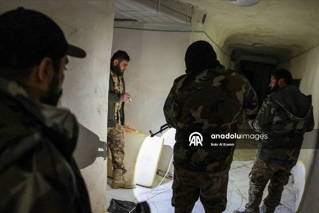 Terör örgütü YPG, Suriye'nin Fırat kıyısındaki beldenin altına kilometrelerce tünel kazdı