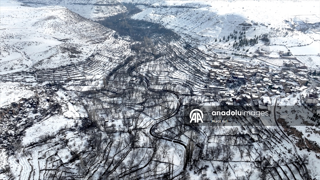 Kayseri'nin kar altında kalan tarihi ve doğal güzellikleri dronla görüntülendi