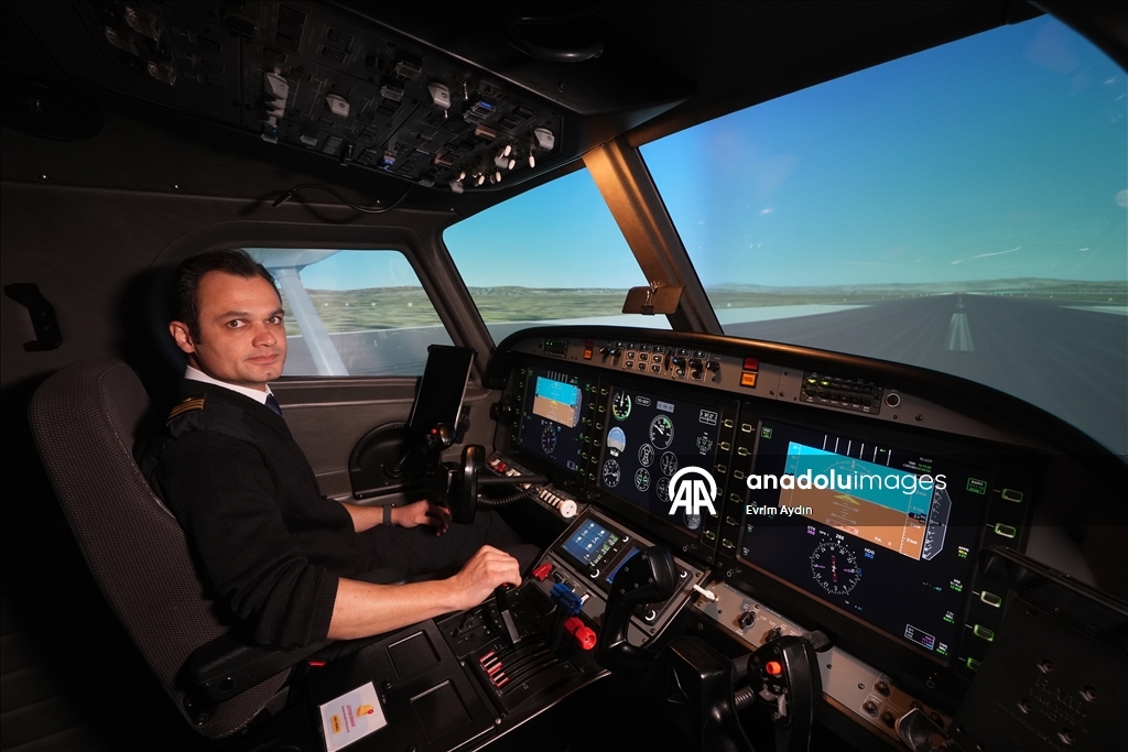 "Mektepli" kadın pilotlar THK Üniversitesinde yetişiyor 4