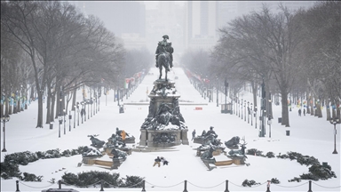 Washington DC ve Philadelphia'da kar fırtınası etkili oldu