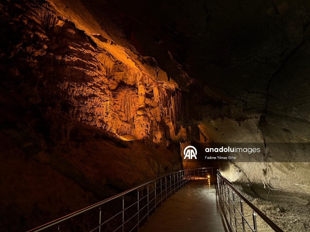 Gökgöl ve Mencilis mağaraları 2025'te 130 binden fazla ziyaretçiyi ağırladı