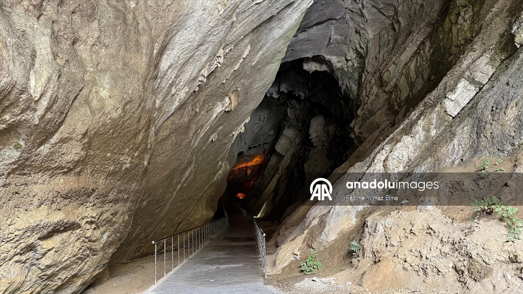 Gökgöl ve Mencilis mağaraları 2025'te 130 binden fazla ziyaretçiyi ağırladı