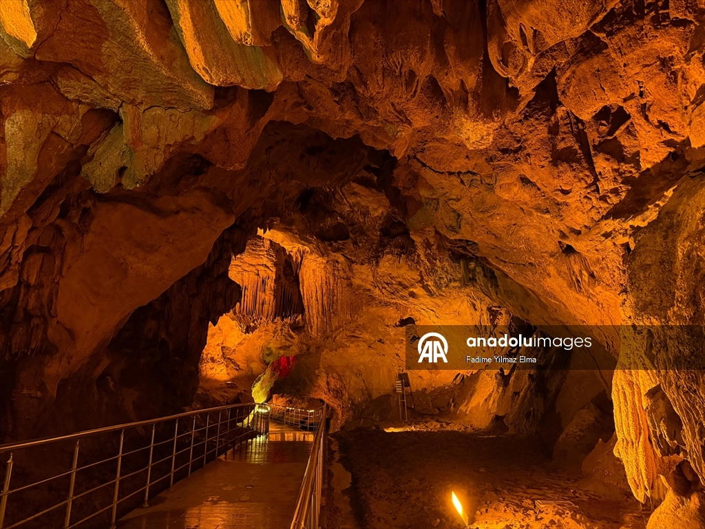 Gökgöl ve Mencilis mağaraları 2025'te 130 binden fazla ziyaretçiyi ağırladı