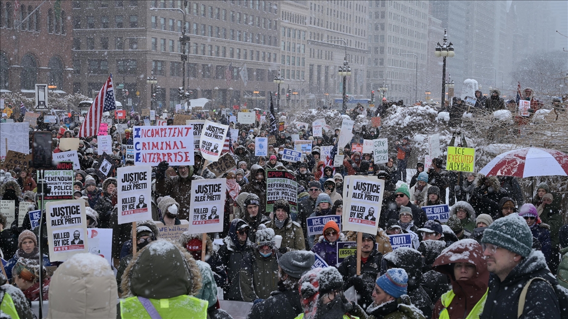 ABD'nin Chicago kentinde ICE karşıtı protesto düzenlendi